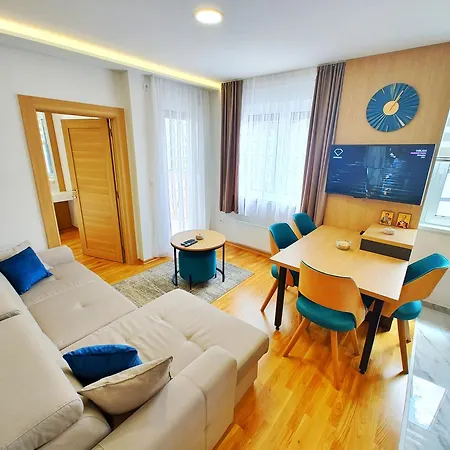 Velika Recepcija 145 Apartment *