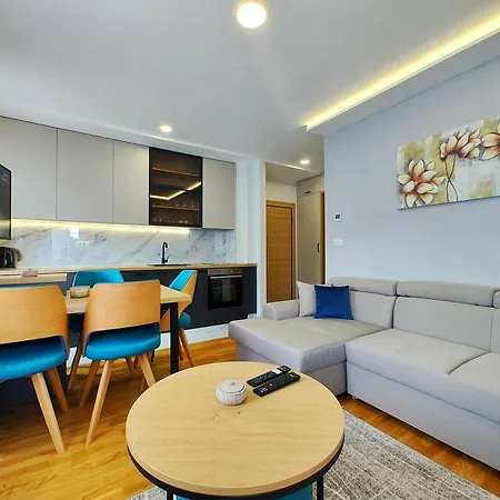 Velika Recepcija 145 *